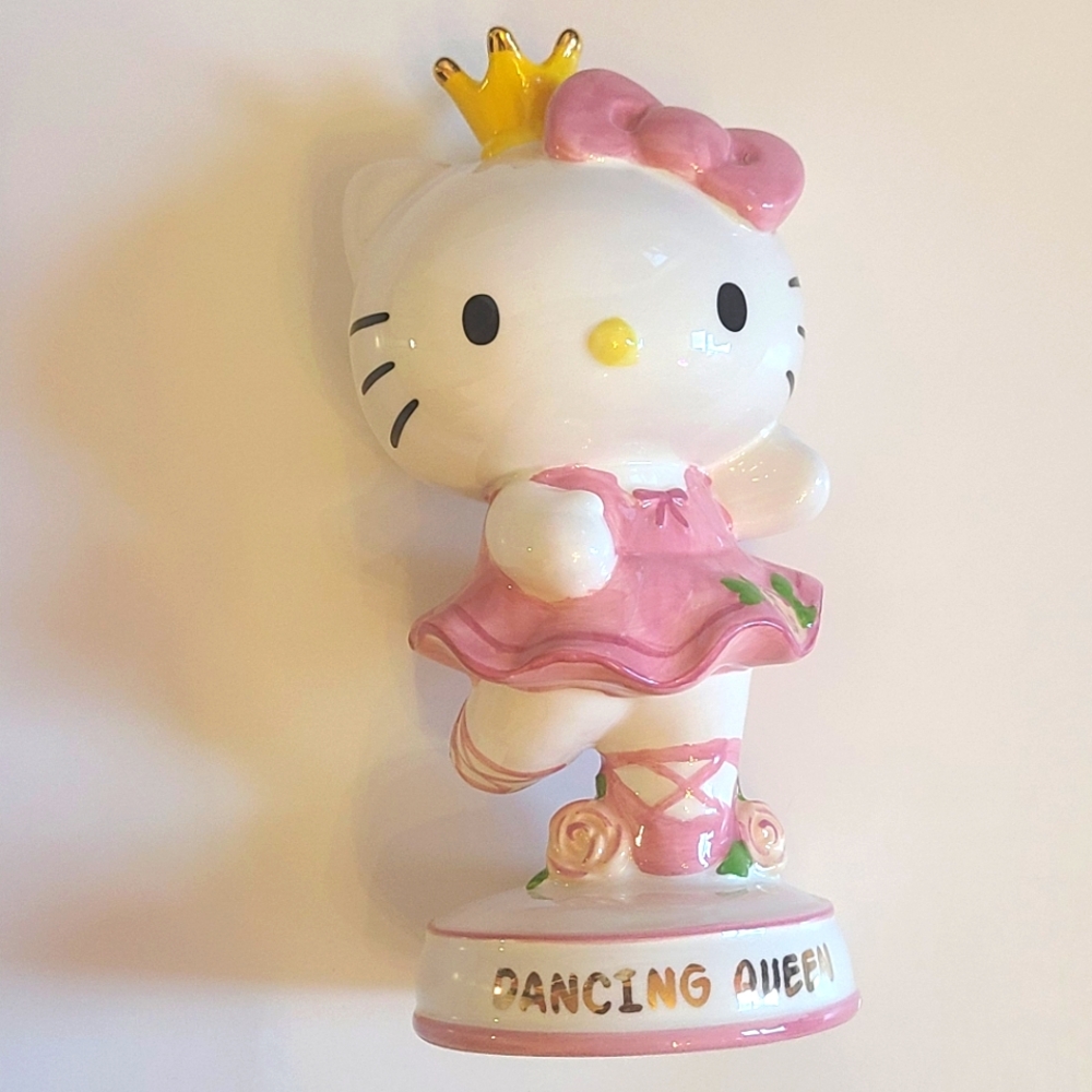 Hello Kitty Dancing Queen Ballerina Figurine